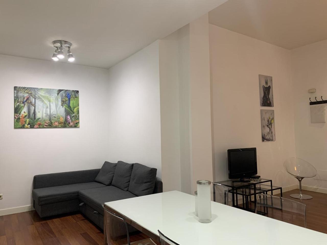 Modern Apartment II In Мадрид Екстериор снимка